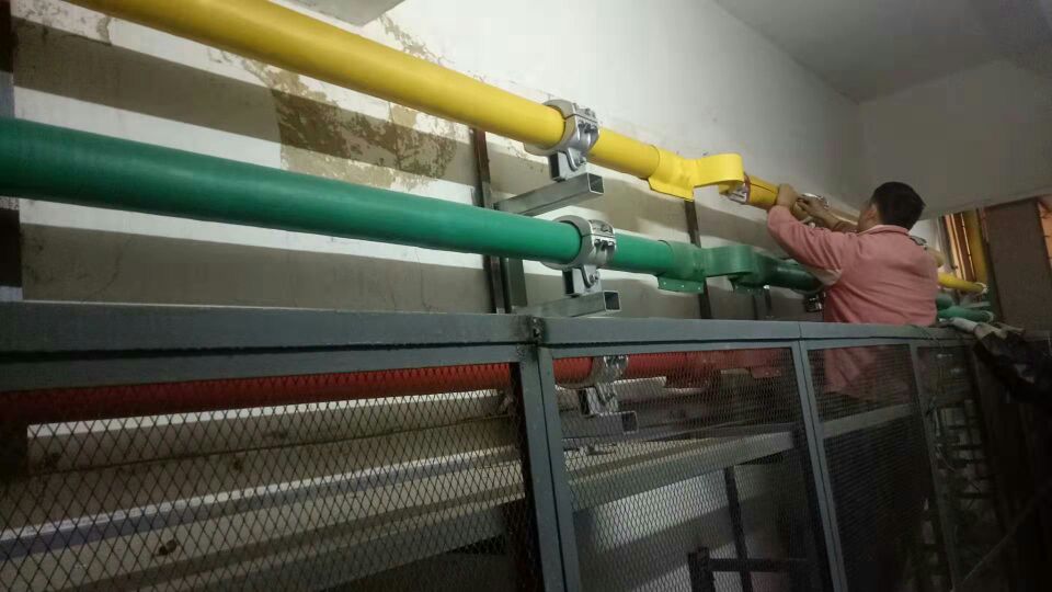 ���̰���